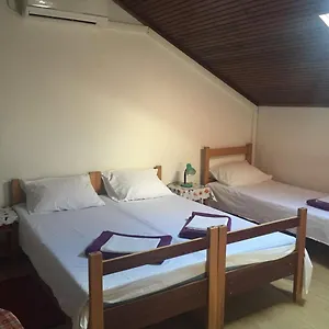Crveno Zlato 2*, Biograd Na Moru Croatia